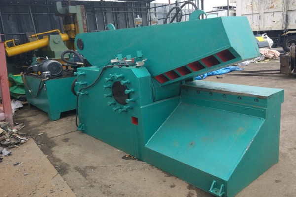 JL-Q46/100型金屬剪切機客戶現場圖片